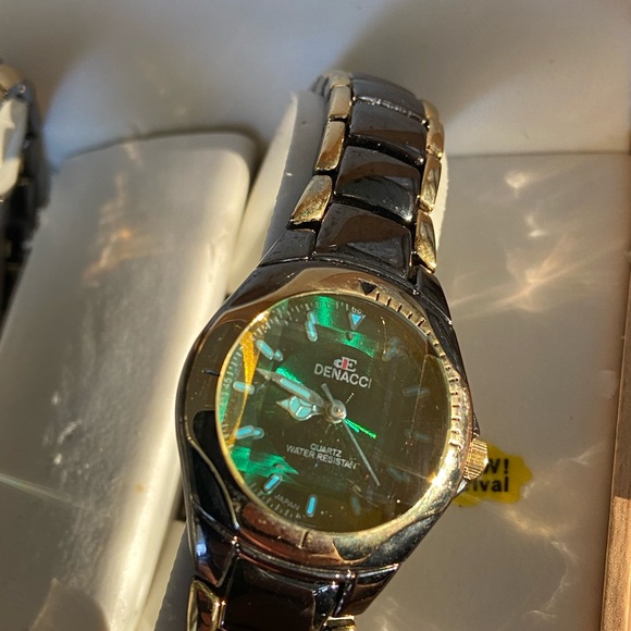 Vintage DENACCI His & Hers Watch set Water Resistant NEW In Box! $199 Retail - Picture 4 of 14
